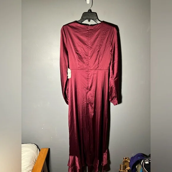 Altar’d State Andrea Satin Maxi Dress Womens Size Small - Picture 3 of 5